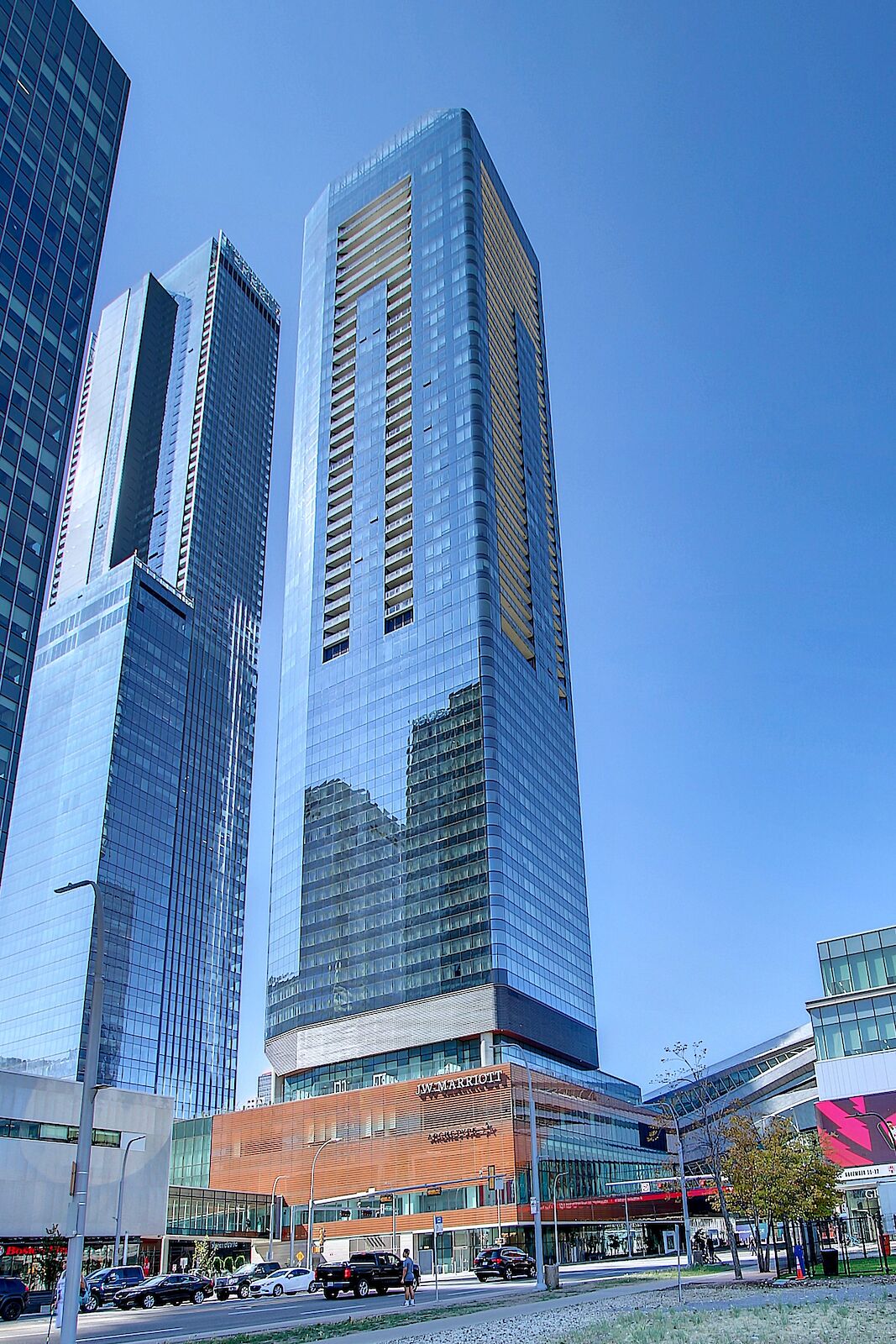 3205, 10360-102st
