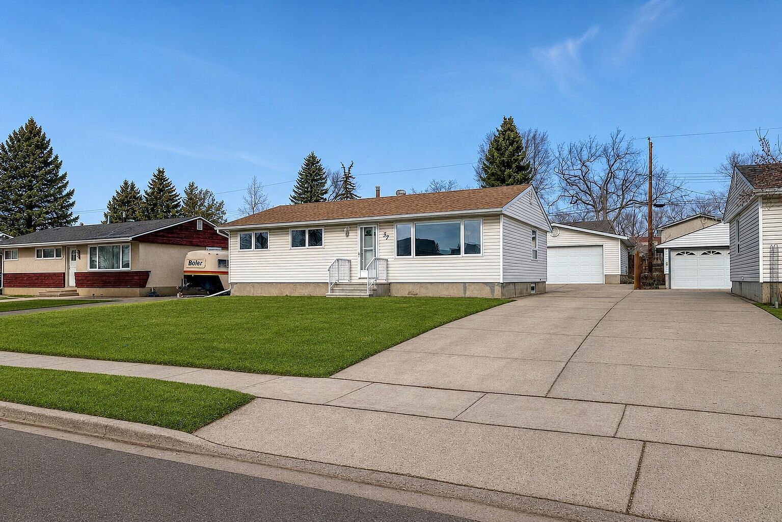 37 Sheridan Drive - 1